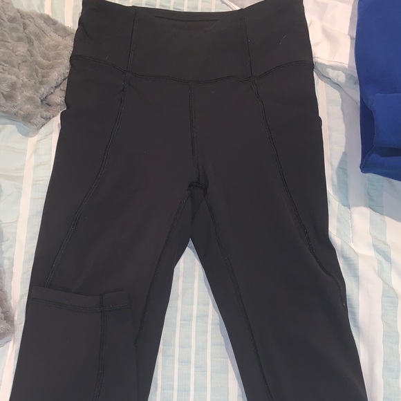 Lululemon leggings !!! - Picture 2 of 6